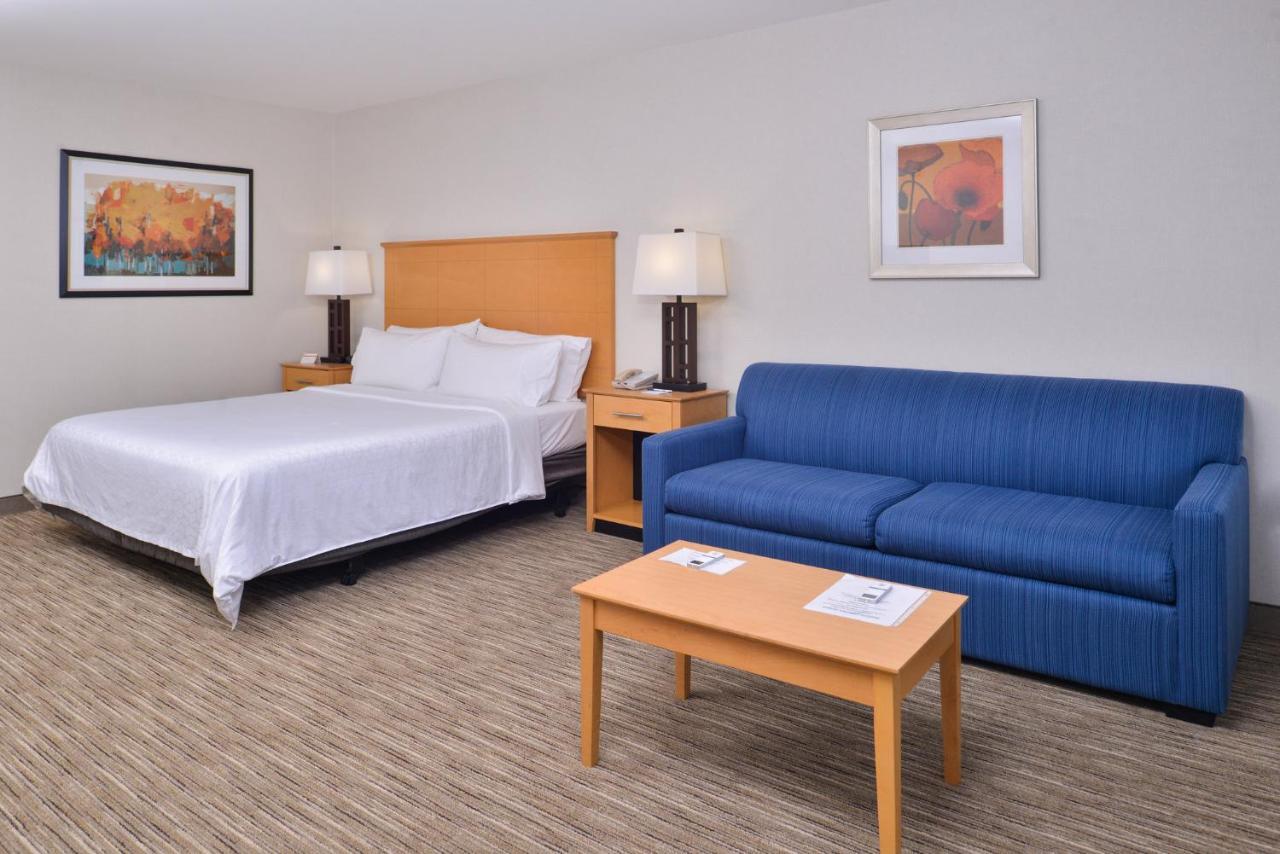 Holiday Inn Express Stockton Southeast By Ihg Экстерьер фото