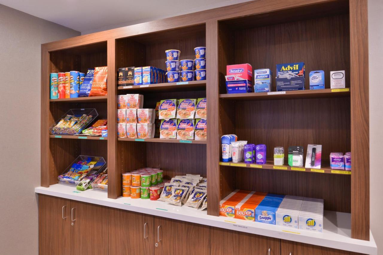 Holiday Inn Express Stockton Southeast By Ihg Экстерьер фото